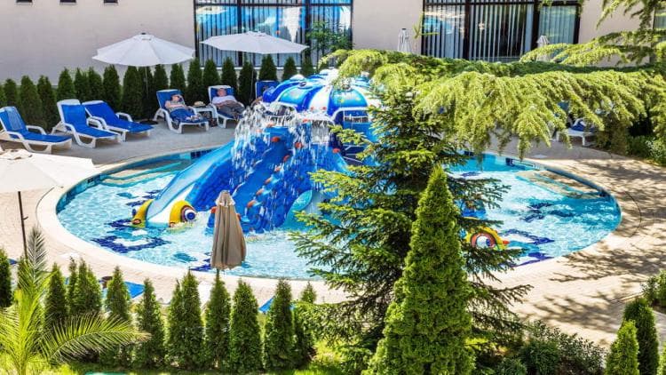 LAGUNA PARK & AQUA CLUB