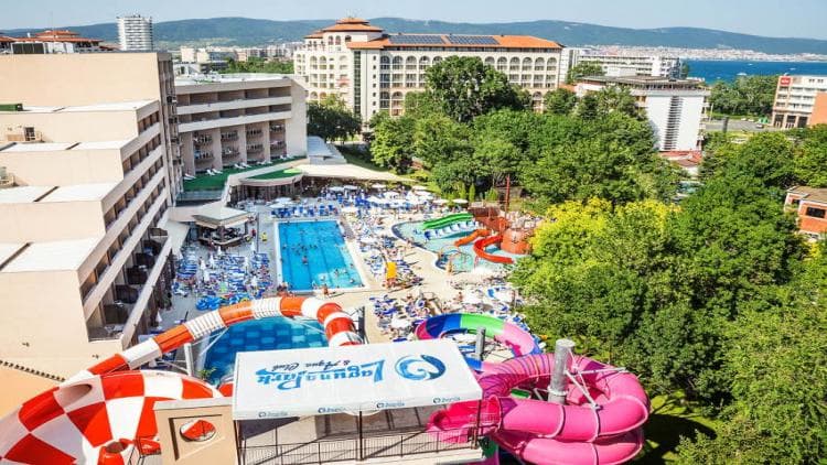 LAGUNA PARK & AQUA CLUB